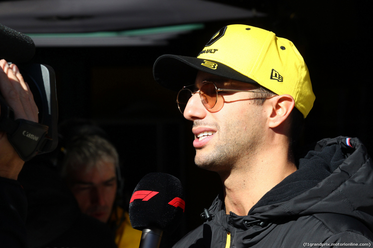 TEST F1 BARCELLONA 18 FEBBRAIO, Daniel Ricciardo (AUS) Renault Sport F1 Team RS19