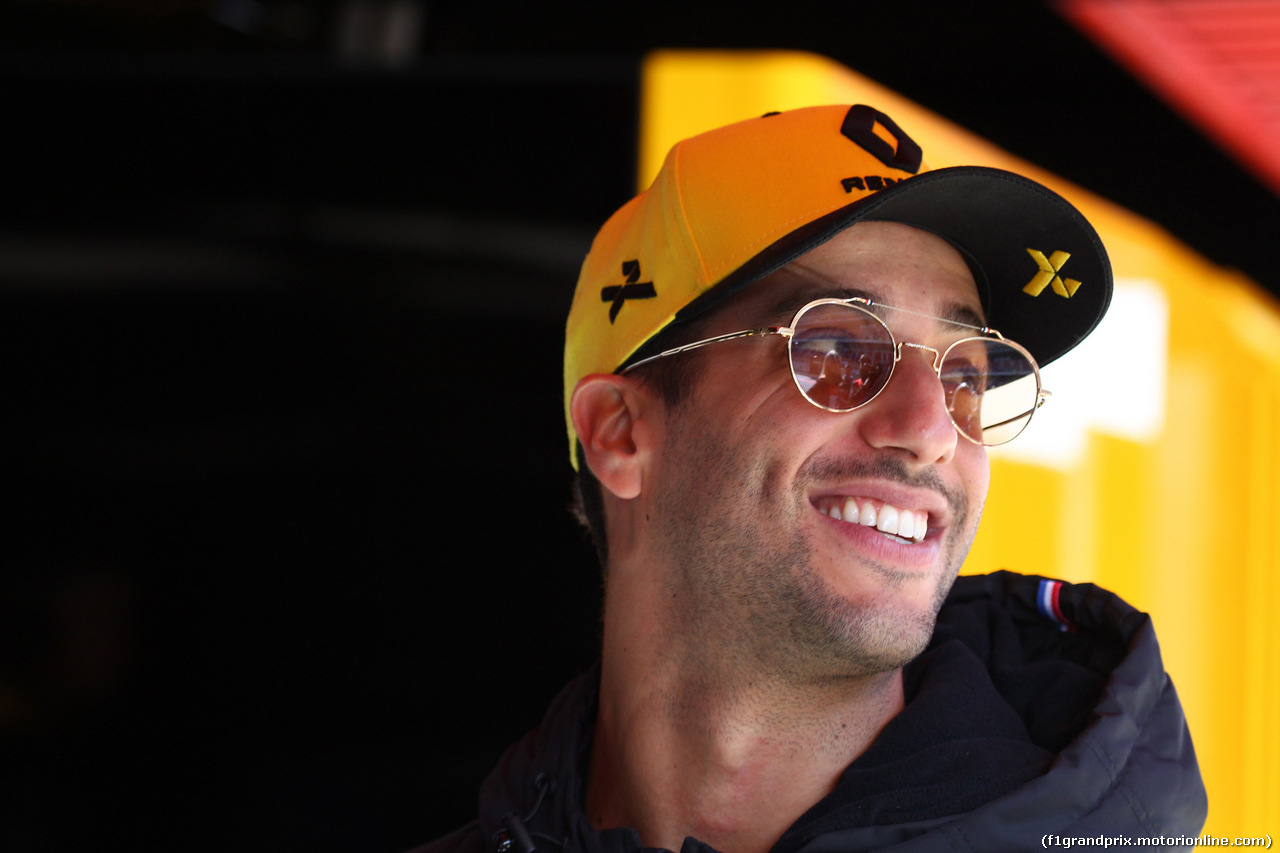 TEST F1 BARCELLONA 18 FEBBRAIO, Daniel Ricciardo (AUS) Renault Sport F1 Team RS19