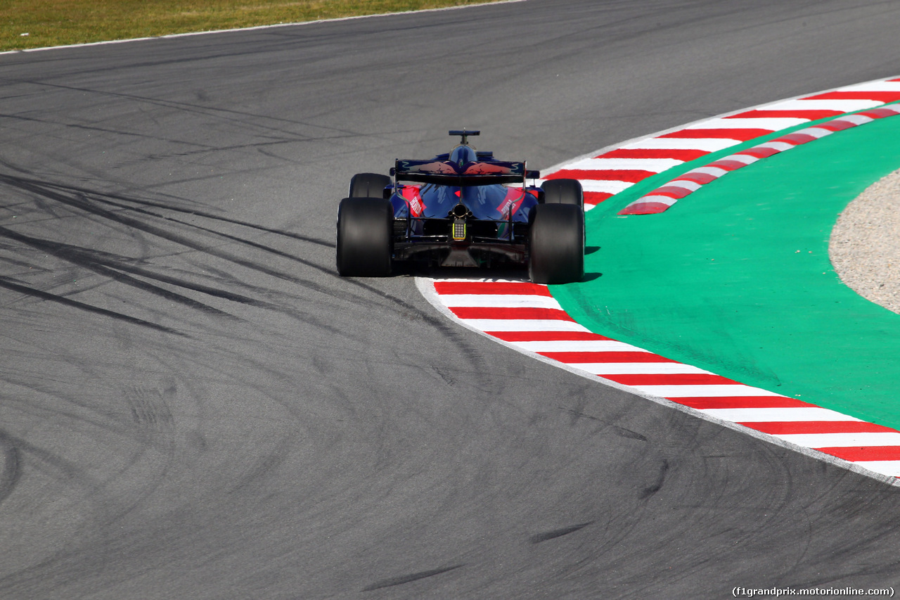 TEST F1 BARCELLONA 18 FEBBRAIO, Daniil Kvyat (RUS) Scuderia Toro Rosso STR14