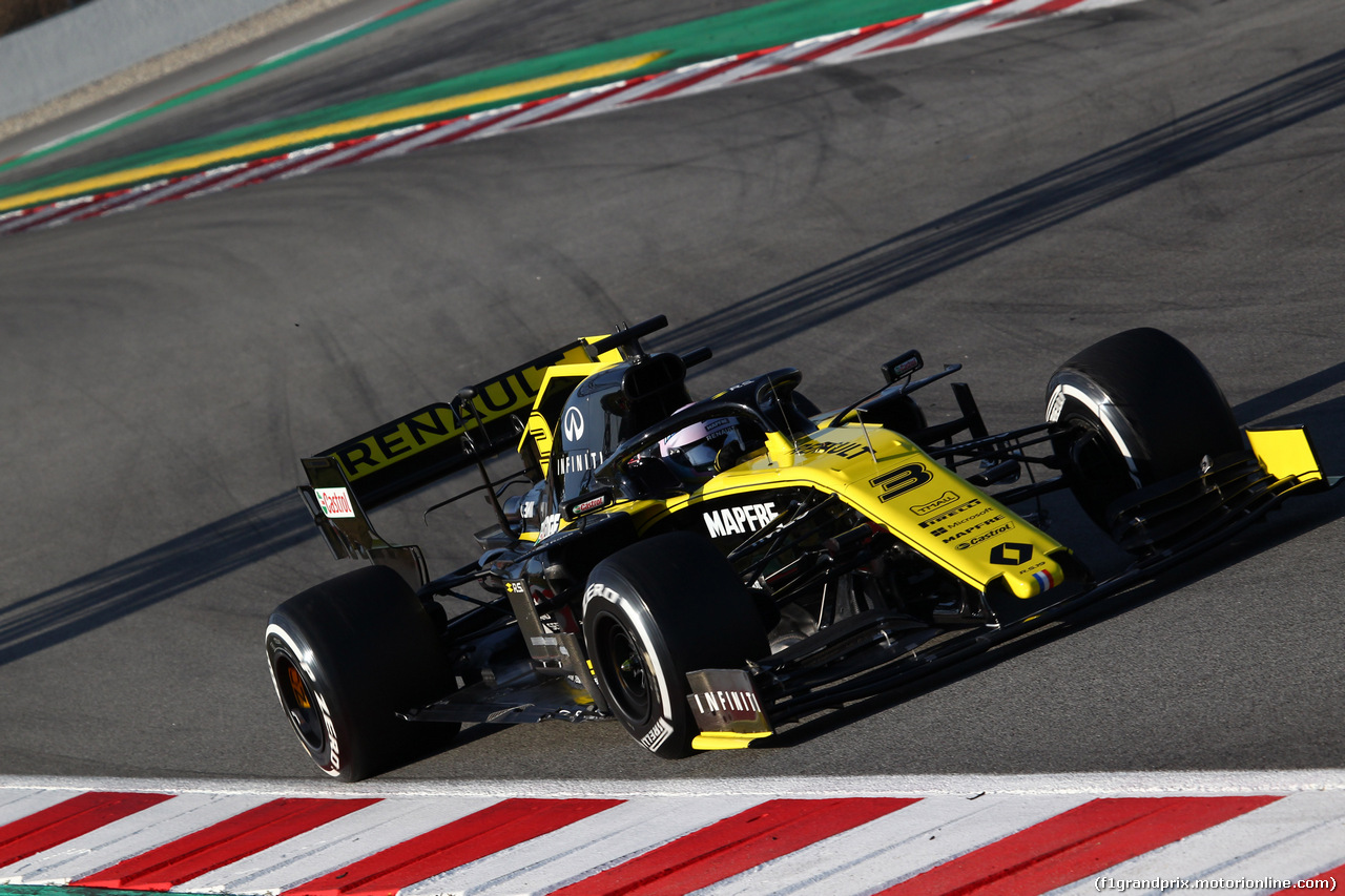 TEST F1 BARCELLONA 18 FEBBRAIO, Daniel Ricciardo (AUS) Renault Sport F1 Team RS19