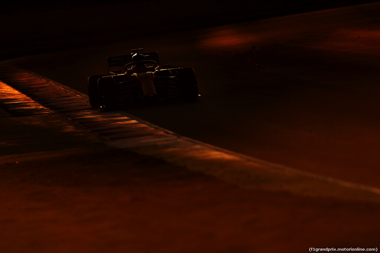 TEST F1 BARCELLONA 19 FEBBRAIO, Carlos Sainz Jr (ESP) McLaren MCL34.
18.02.2019.