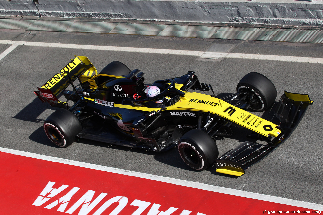 TEST F1 BARCELLONA 19 FEBBRAIO, Daniel Ricciardo (AUS) Renault Sport F1 Team RS19