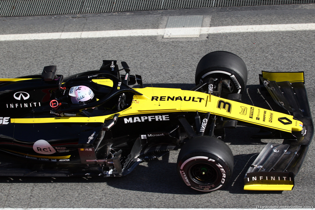 TEST F1 BARCELLONA 19 FEBBRAIO, Daniel Ricciardo (AUS) Renault Sport F1 Team RS19
