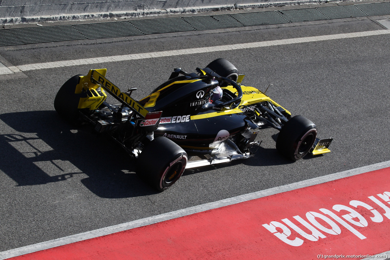 TEST F1 BARCELLONA 19 FEBBRAIO, Daniel Ricciardo (AUS) Renault Sport F1 Team RS19