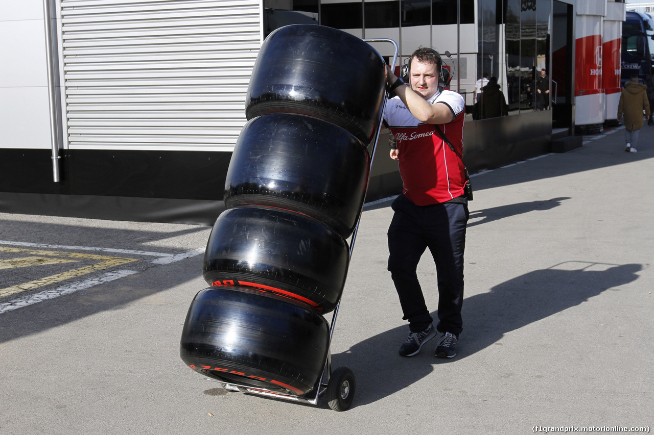 TEST F1 BARCELLONA 19 FEBBRAIO, Alfa Romeo Mechanic