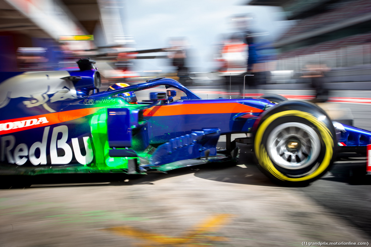 TEST F1 BARCELLONA 19 FEBBRAIO, Alexander Albon (THA) Scuderia Toro Rosso STR14.
19.02.2019.