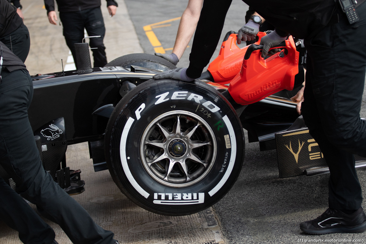 TEST F1 BARCELLONA 19 FEBBRAIO, Kevin Magnussen (DEN) Haas VF-19 - Pirelli tyre.
19.02.2019.
