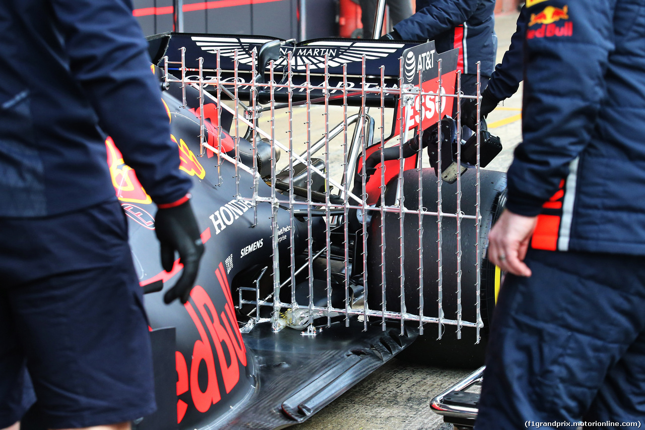 TEST F1 BARCELLONA 21 FEBBRAIO, Red Bull Racing RB15 - sensor equipment at the rear suspension.
21.02.2019.