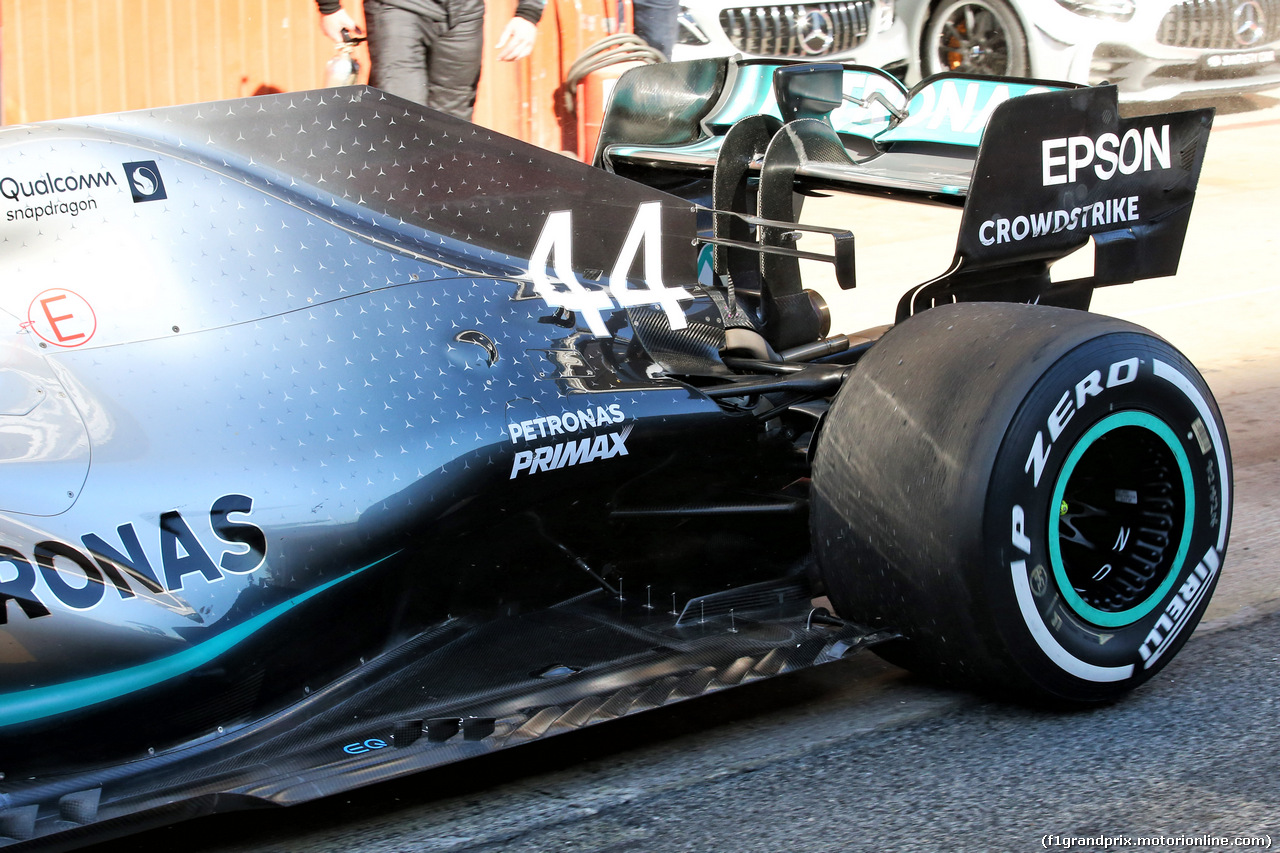 TEST F1 BARCELLONA 26 FEBBRAIO, Lewis Hamilton (GBR) Mercedes AMG F1 W10 rear suspension e floor detail.
26.02.2019.