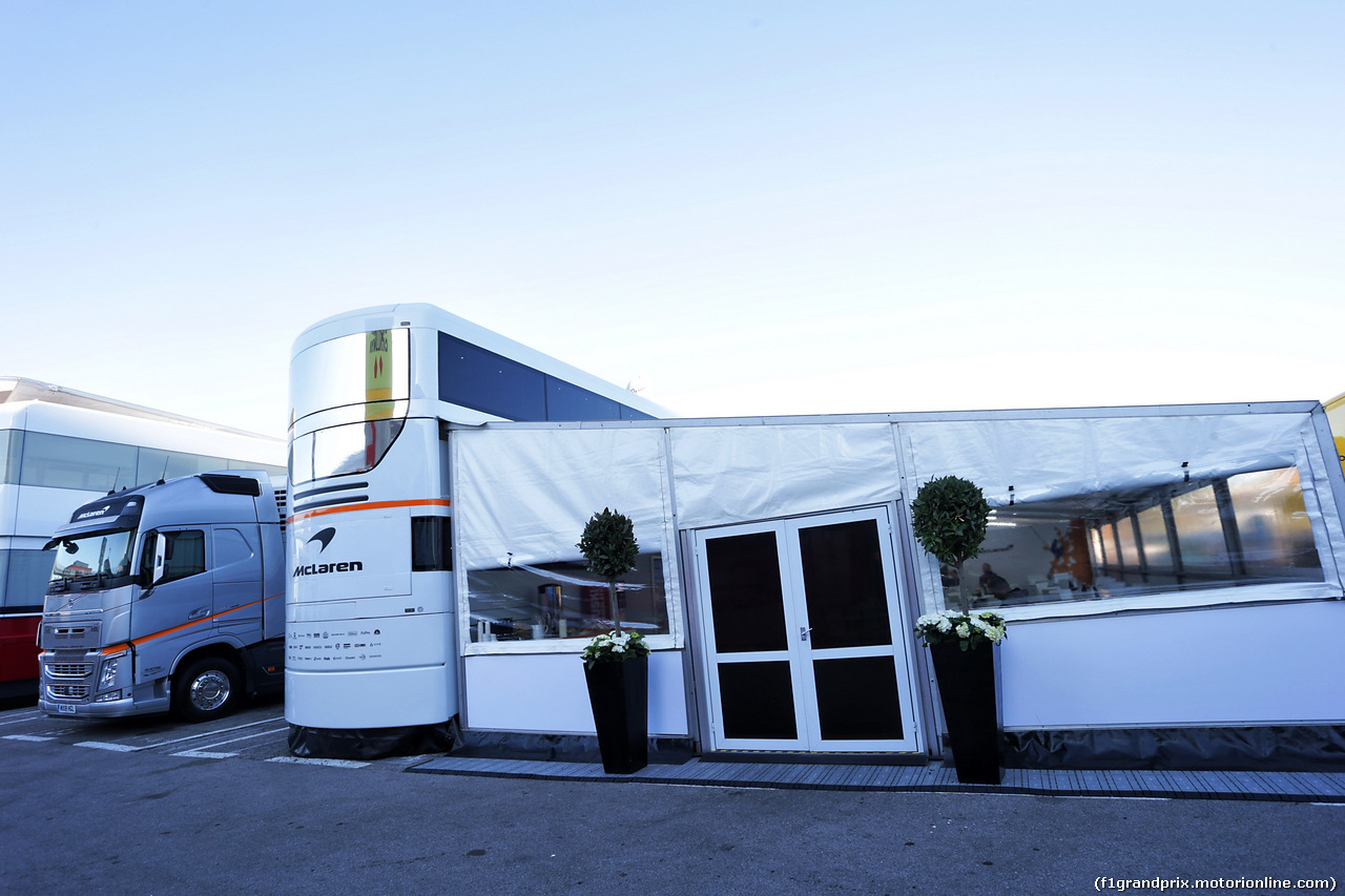 TEST F1 BARCELLONA 26 FEBBRAIO, McLaren motorhome in the paddock.
26.02.2019.