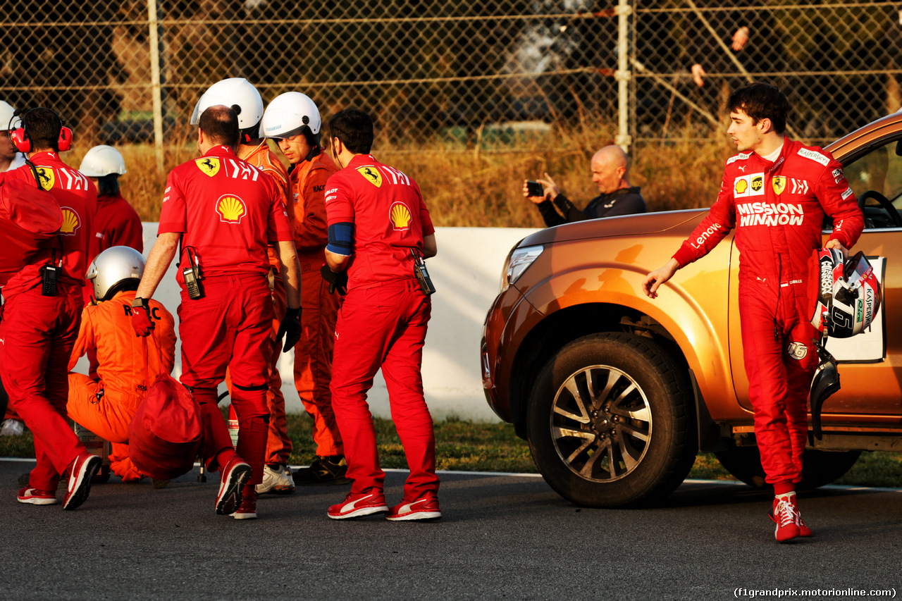 TEST F1 BARCELLONA 28 FEBBRAIO, Charles Leclerc (MON) Ferrari SF90 stops on the circuit.
28.02.2019.