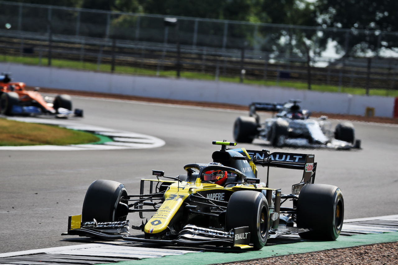 GP 70esimo ANNIVERSARIO, Esteban Ocon (FRA) Renault F1 Team RS20.
09.08.2020. Formula 1 World Championship, Rd 5, 70th Anniversary Grand Prix, Silverstone, England, Gara Day.
- www.xpbimages.com, EMail: requests@xpbimages.com © Copyright: Batchelor / XPB Images