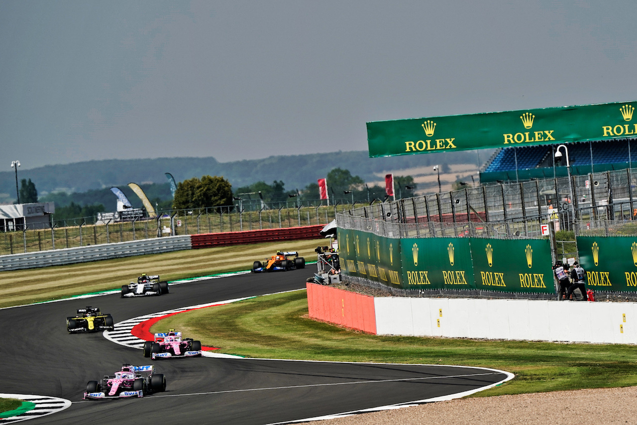GP 70esimo ANNIVERSARIO, Nico Hulkenberg (GER) Racing Point F1 Team RP20.                               
09.08.2020. Formula 1 World Championship, Rd 5, 70th Anniversary Grand Prix, Silverstone, England, Gara Day.
- www.xpbimages.com, EMail: requests@xpbimages.com © Copyright: Dungan / XPB Images