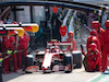 GP 70esimo ANNIVERSARIO, Charles Leclerc (MON) Ferrari SF1000 makes a pit stop.
09.08.2020. Formula 1 World Championship, Rd 5, 70th Anniversary Grand Prix, Silverstone, England, Gara Day.
- www.xpbimages.com, EMail: requests@xpbimages.com © Copyright: Bearne / XPB Images