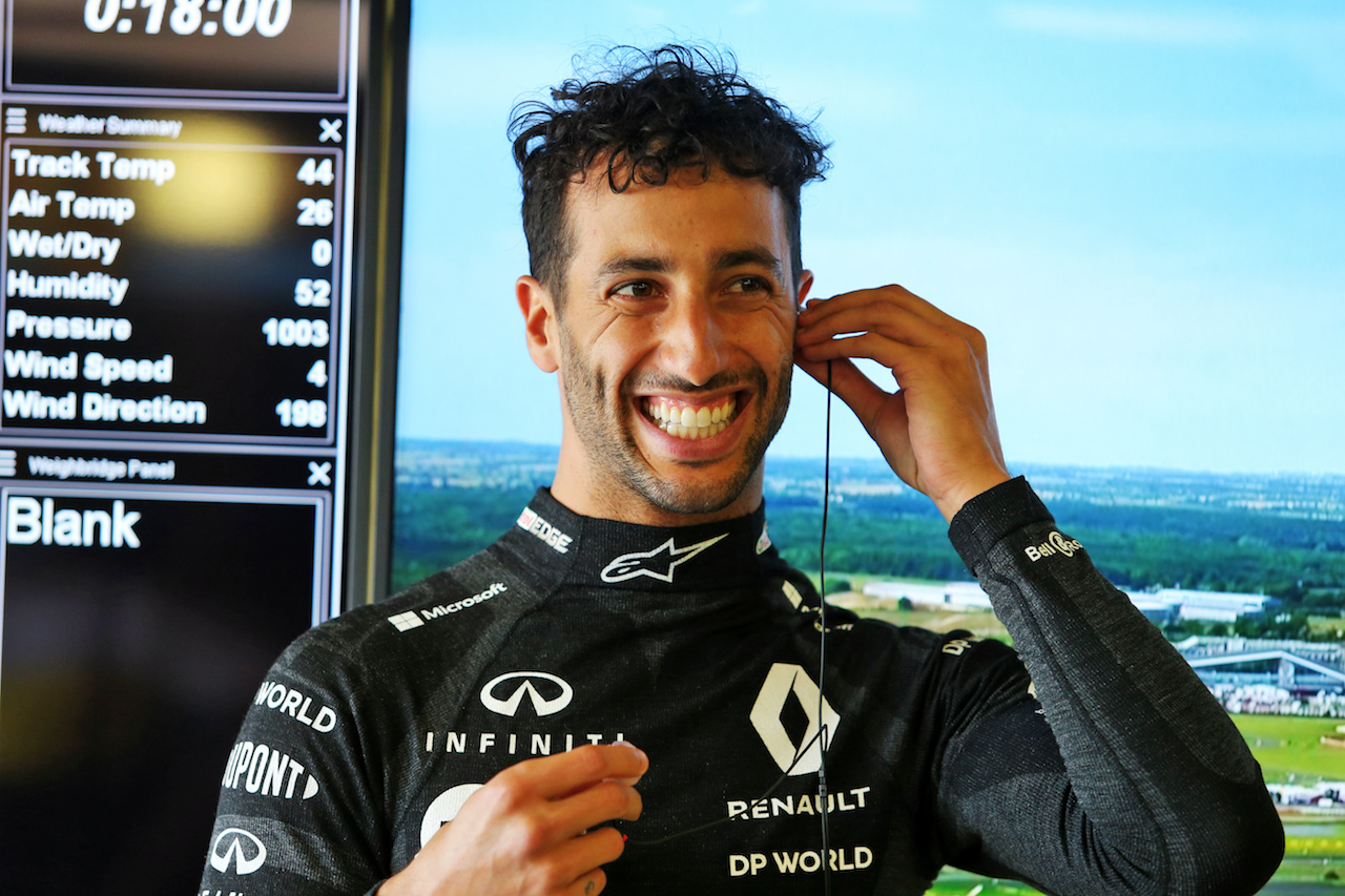 GP 70esimo ANNIVERSARIO, Daniel Ricciardo (AUS) Renault F1 Team.
08.08.2020. Formula 1 World Championship, Rd 5, 70th Anniversary Grand Prix, Silverstone, England, Qualifiche Day.
- www.xpbimages.com, EMail: requests@xpbimages.com © Copyright: Moy / XPB Images