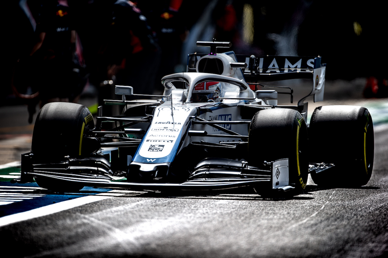 GP 70esimo ANNIVERSARIO, George Russell (GBR) Williams Racing FW43.
08.08.2020. Formula 1 World Championship, Rd 5, 70th Anniversary Grand Prix, Silverstone, England, Qualifiche Day.
- www.xpbimages.com, EMail: requests@xpbimages.com © Copyright: Bearne / XPB Images