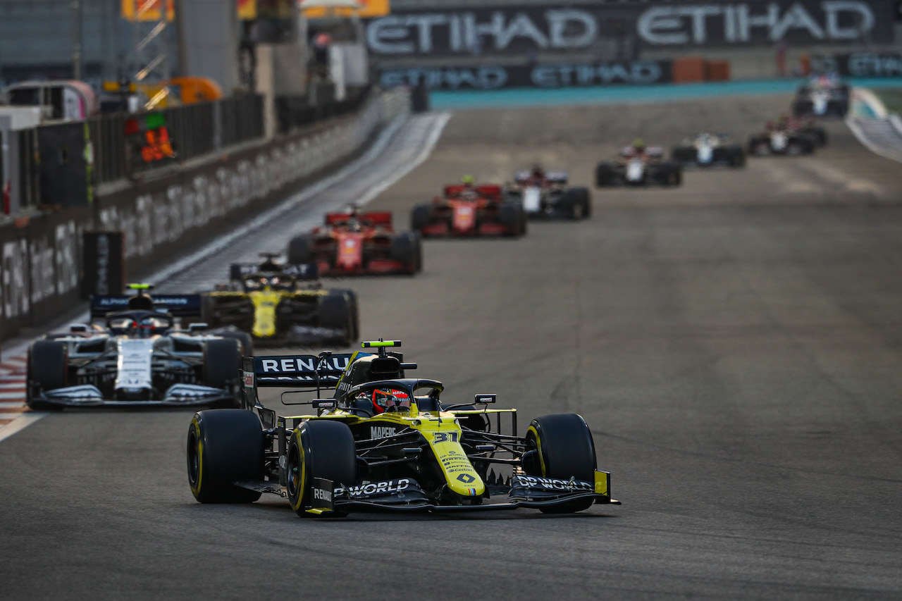 GP ABU DHABI, Esteban Ocon (FRA) Renault F1 Team RS20.
13.12.2020. Formula 1 World Championship, Rd 17, Abu Dhabi Grand Prix, Yas Marina Circuit, Abu Dhabi, Gara Day.
- www.xpbimages.com, EMail: requests@xpbimages.com © Copyright: FIA Pool Image for Editorial Use Only