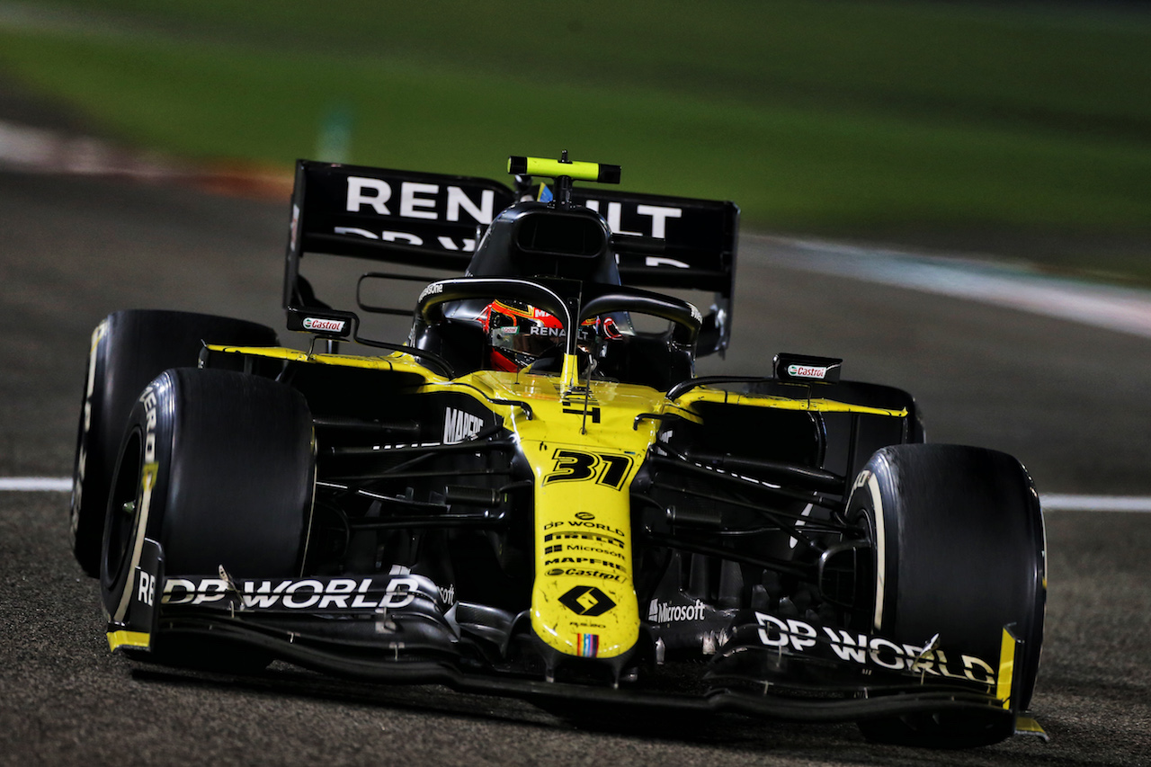 GP ABU DHABI, Esteban Ocon (FRA) Renault F1 Team RS20.
13.12.2020. Formula 1 World Championship, Rd 17, Abu Dhabi Grand Prix, Yas Marina Circuit, Abu Dhabi, Gara Day.
- www.xpbimages.com, EMail: requests@xpbimages.com © Copyright: Moy / XPB Images