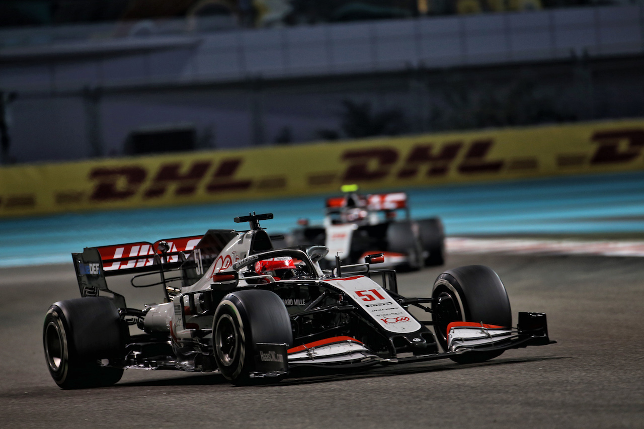 GP ABU DHABI, Kevin Magnussen (DEN) Haas VF-20.
13.12.2020. Formula 1 World Championship, Rd 17, Abu Dhabi Grand Prix, Yas Marina Circuit, Abu Dhabi, Gara Day.
- www.xpbimages.com, EMail: requests@xpbimages.com © Copyright: Batchelor / XPB Images