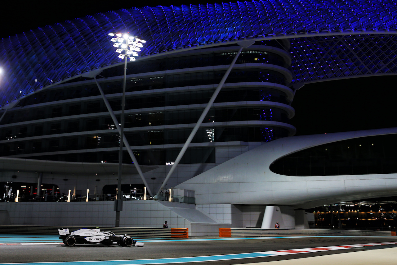 GP ABU DHABI, Nicholas Latifi (CDN) Williams Racing FW43.
13.12.2020. Formula 1 World Championship, Rd 17, Abu Dhabi Grand Prix, Yas Marina Circuit, Abu Dhabi, Gara Day.
- www.xpbimages.com, EMail: requests@xpbimages.com © Copyright: Batchelor / XPB Images