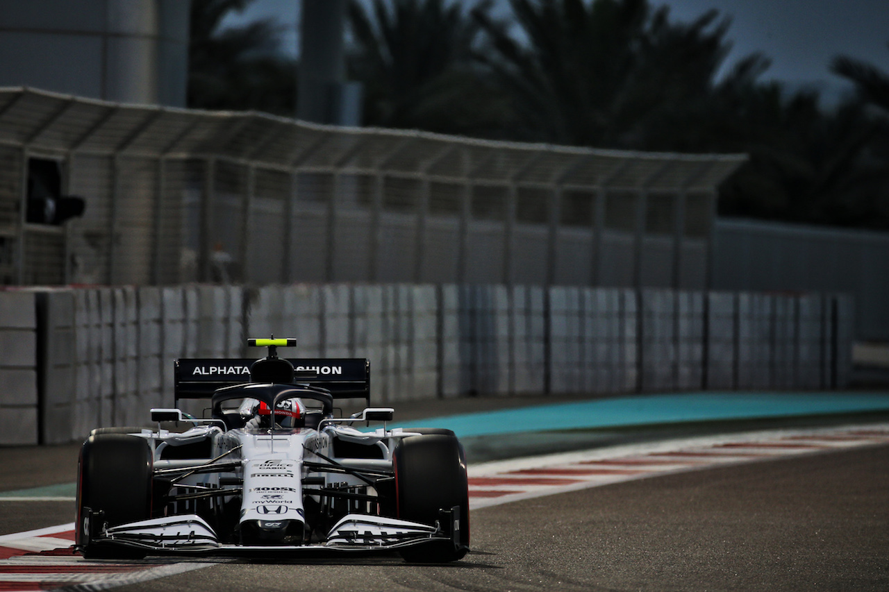 GP ABU DHABI, Pierre Gasly (FRA) AlphaTauri AT01.
12.12.2020. Formula 1 World Championship, Rd 17, Abu Dhabi Grand Prix, Yas Marina Circuit, Abu Dhabi, Qualifiche Day.
- www.xpbimages.com, EMail: requests@xpbimages.com © Copyright: Batchelor / XPB Images