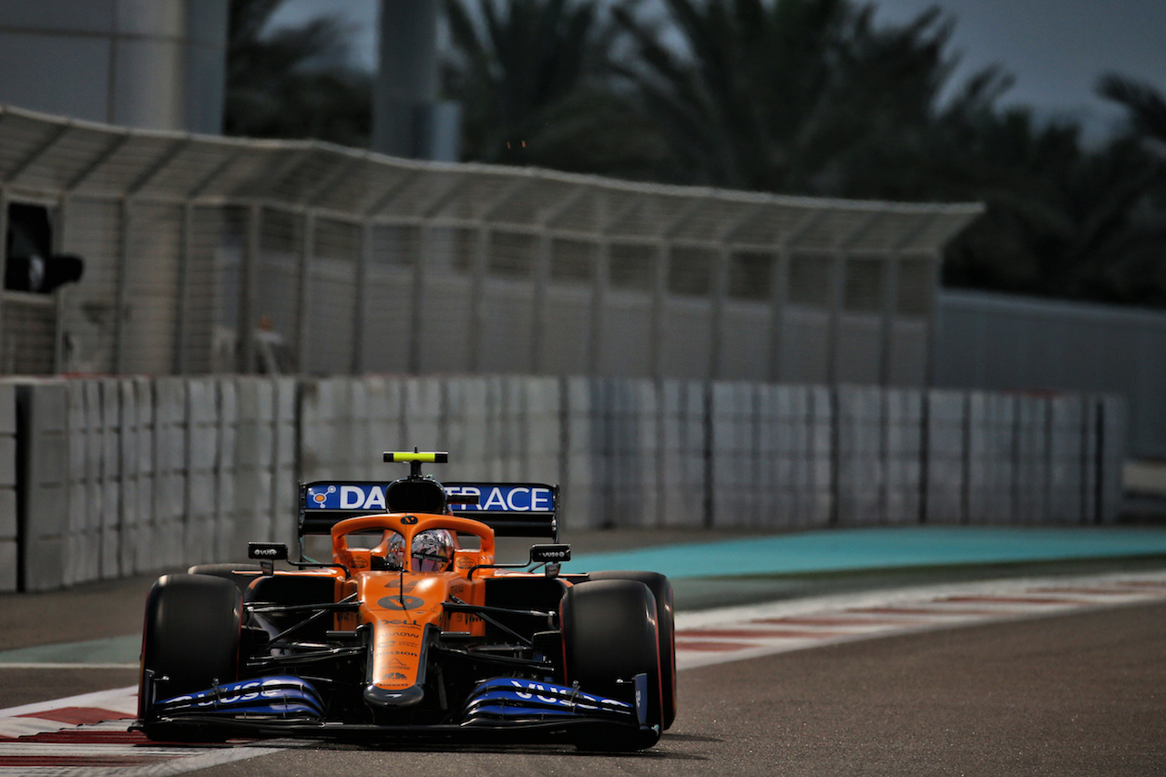 GP ABU DHABI, Lando Norris (GBR) McLaren MCL35.
12.12.2020. Formula 1 World Championship, Rd 17, Abu Dhabi Grand Prix, Yas Marina Circuit, Abu Dhabi, Qualifiche Day.
- www.xpbimages.com, EMail: requests@xpbimages.com © Copyright: Batchelor / XPB Images
