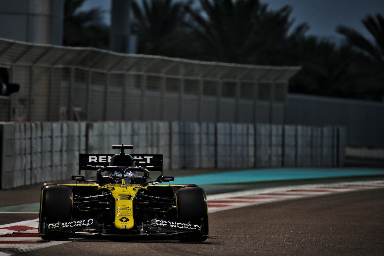 GP ABU DHABI, Daniel Ricciardo (AUS) Renault F1 Team RS20.
12.12.2020. Formula 1 World Championship, Rd 17, Abu Dhabi Grand Prix, Yas Marina Circuit, Abu Dhabi, Qualifiche Day.
- www.xpbimages.com, EMail: requests@xpbimages.com © Copyright: Batchelor / XPB Images