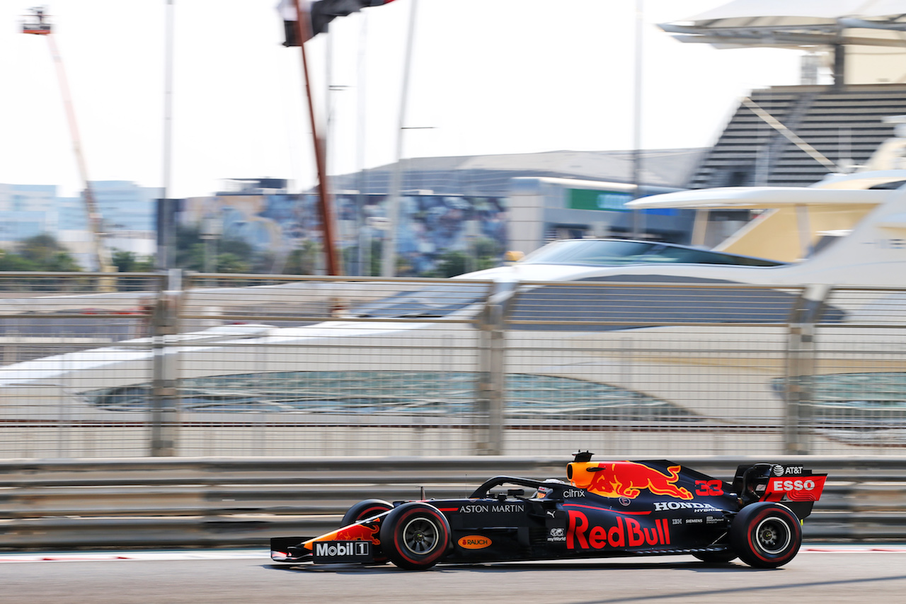 GP ABU DHABI, Max Verstappen (NLD) Red Bull Racing RB16.
12.12.2020. Formula 1 World Championship, Rd 17, Abu Dhabi Grand Prix, Yas Marina Circuit, Abu Dhabi, Qualifiche Day.
- www.xpbimages.com, EMail: requests@xpbimages.com © Copyright: Batchelor / XPB Images