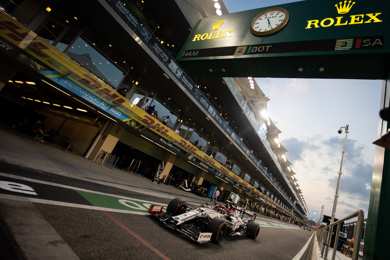 GP ABU DHABI, Antonio Giovinazzi (ITA) Alfa Romeo Racing C39.
12.12.2020. Formula 1 World Championship, Rd 17, Abu Dhabi Grand Prix, Yas Marina Circuit, Abu Dhabi, Qualifiche Day.
- www.xpbimages.com, EMail: requests@xpbimages.com © Copyright: Bearne / XPB Images