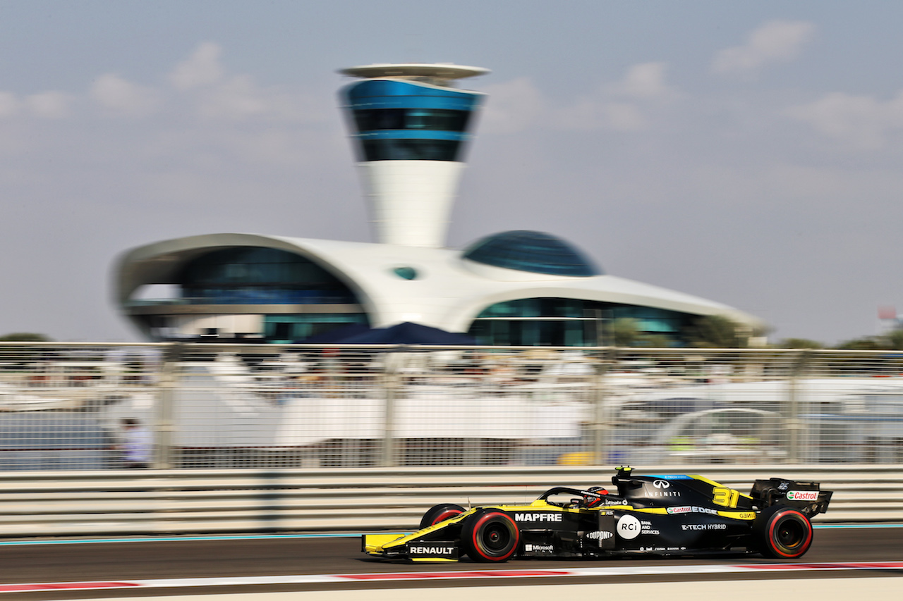 GP ABU DHABI, Esteban Ocon (FRA) Renault F1 Team RS20.
12.12.2020. Formula 1 World Championship, Rd 17, Abu Dhabi Grand Prix, Yas Marina Circuit, Abu Dhabi, Qualifiche Day.
- www.xpbimages.com, EMail: requests@xpbimages.com © Copyright: Batchelor / XPB Images