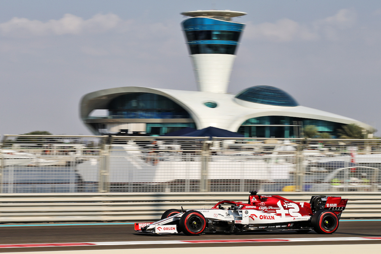 GP ABU DHABI, Kimi Raikkonen (FIN) Alfa Romeo Racing C39.
12.12.2020. Formula 1 World Championship, Rd 17, Abu Dhabi Grand Prix, Yas Marina Circuit, Abu Dhabi, Qualifiche Day.
- www.xpbimages.com, EMail: requests@xpbimages.com © Copyright: Batchelor / XPB Images
