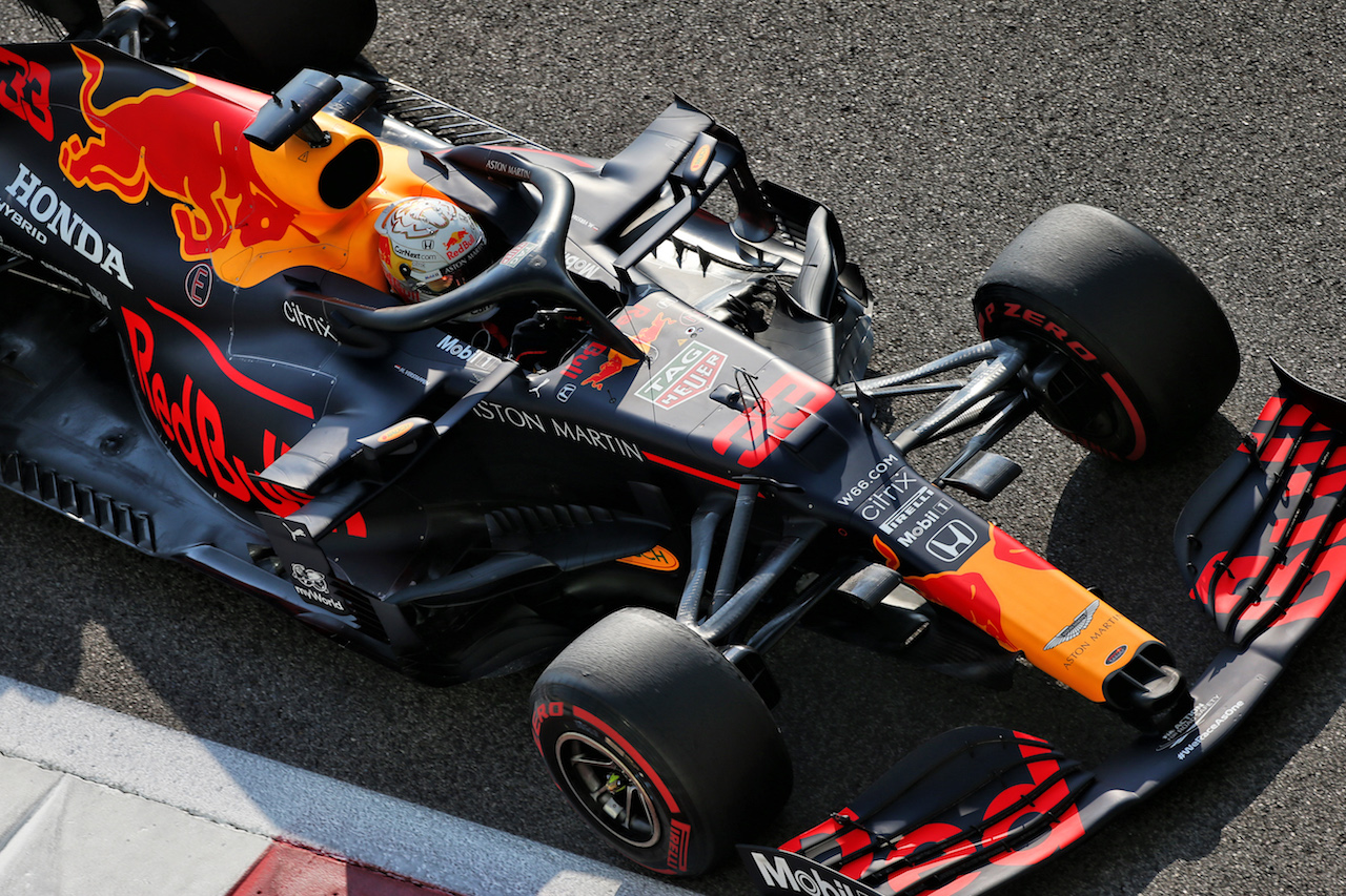 GP ABU DHABI, Max Verstappen (NLD) Red Bull Racing RB16.
12.12.2020. Formula 1 World Championship, Rd 17, Abu Dhabi Grand Prix, Yas Marina Circuit, Abu Dhabi, Qualifiche Day.
- www.xpbimages.com, EMail: requests@xpbimages.com © Copyright: Moy / XPB Images