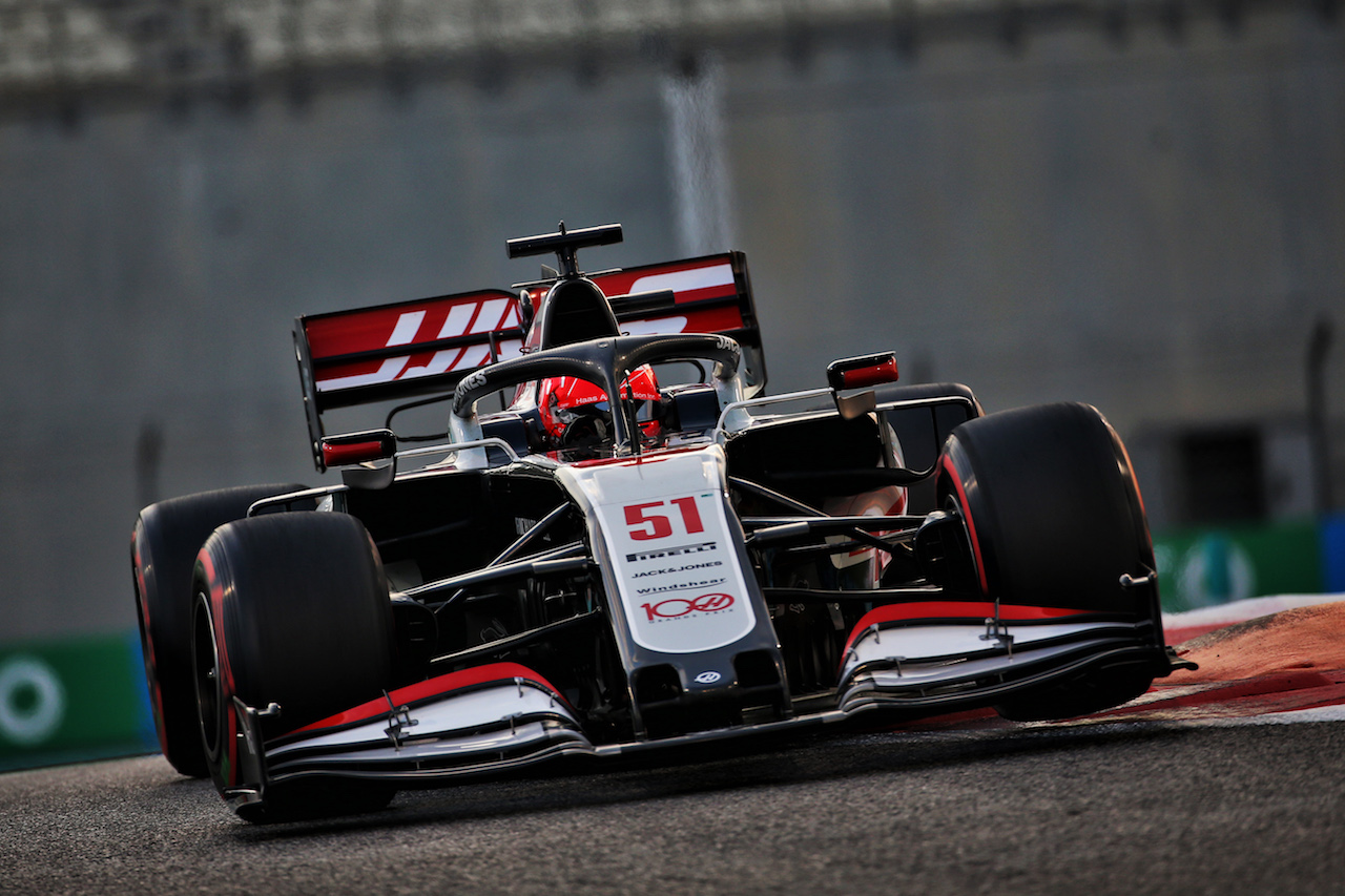 GP ABU DHABI, Pietro Fittipaldi (BRA) Haas VF-19.
12.12.2020. Formula 1 World Championship, Rd 17, Abu Dhabi Grand Prix, Yas Marina Circuit, Abu Dhabi, Qualifiche Day.
- www.xpbimages.com, EMail: requests@xpbimages.com © Copyright: Batchelor / XPB Images