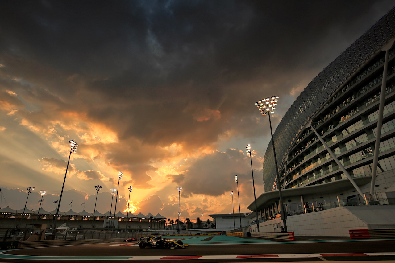 GP ABU DHABI, Daniel Ricciardo (AUS) Renault F1 Team RS20.
12.12.2020. Formula 1 World Championship, Rd 17, Abu Dhabi Grand Prix, Yas Marina Circuit, Abu Dhabi, Qualifiche Day.
- www.xpbimages.com, EMail: requests@xpbimages.com © Copyright: Moy / XPB Images