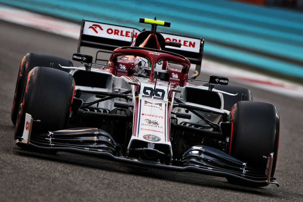 GP ABU DHABI, Antonio Giovinazzi (ITA) Alfa Romeo Racing C39.
12.12.2020. Formula 1 World Championship, Rd 17, Abu Dhabi Grand Prix, Yas Marina Circuit, Abu Dhabi, Qualifiche Day.
- www.xpbimages.com, EMail: requests@xpbimages.com © Copyright: Moy / XPB Images