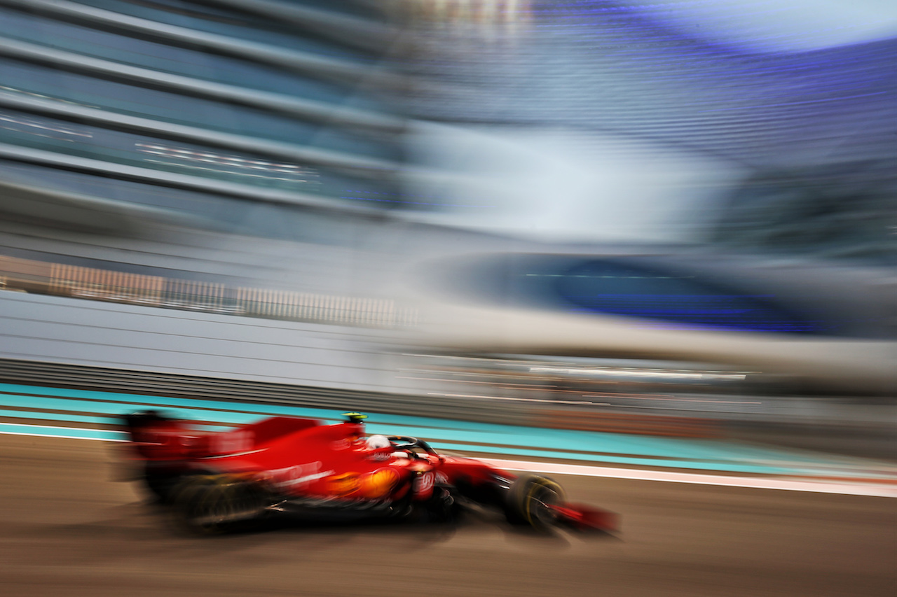 GP ABU DHABI, Charles Leclerc (MON) Ferrari SF1000.
12.12.2020. Formula 1 World Championship, Rd 17, Abu Dhabi Grand Prix, Yas Marina Circuit, Abu Dhabi, Qualifiche Day.
- www.xpbimages.com, EMail: requests@xpbimages.com © Copyright: Moy / XPB Images