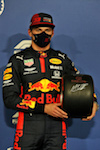 GP ABU DHABI, Max Verstappen (NLD) Red Bull Racing celebrates with the Pirelli Pole Position Award in qualifying parc ferme.
12.12.2020. Formula 1 World Championship, Rd 17, Abu Dhabi Grand Prix, Yas Marina Circuit, Abu Dhabi, Qualifiche Day.
- www.xpbimages.com, EMail: requests@xpbimages.com © Copyright: Moy / XPB Images