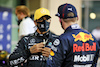 GP ABU DHABI, (L to R): Lewis Hamilton (GBR) Mercedes AMG F1 in qualifying parc ferme with pole sitter Max Verstappen (NLD) Red Bull Racing.
12.12.2020. Formula 1 World Championship, Rd 17, Abu Dhabi Grand Prix, Yas Marina Circuit, Abu Dhabi, Qualifiche Day.
- www.xpbimages.com, EMail: requests@xpbimages.com © Copyright: Moy / XPB Images