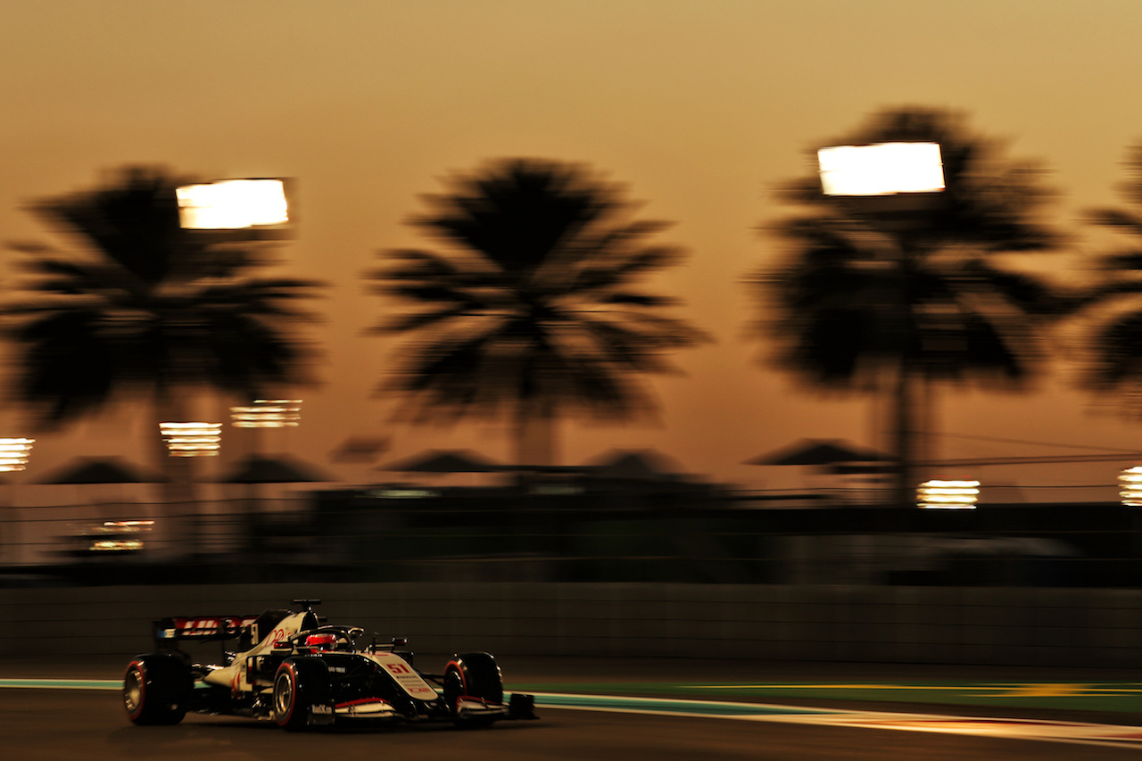 GP ABU DHABI, Pietro Fittipaldi (BRA) Haas VF-19.
11.12.2020. Formula 1 World Championship, Rd 17, Abu Dhabi Grand Prix, Yas Marina Circuit, Abu Dhabi, Practice Day.
- www.xpbimages.com, EMail: requests@xpbimages.com © Copyright: Batchelor / XPB Images