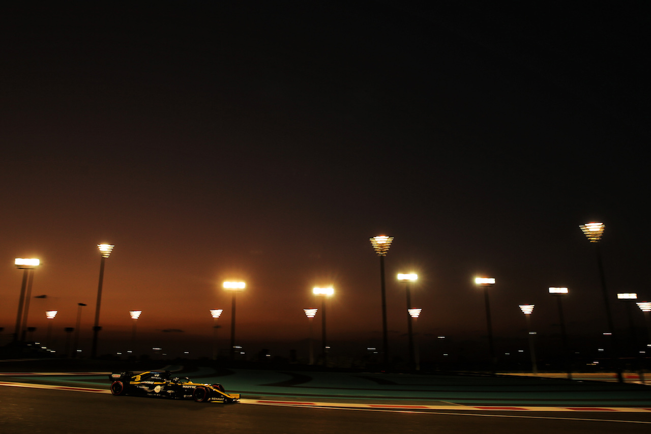 GP ABU DHABI, Daniel Ricciardo (AUS) Renault F1 Team RS20.
11.12.2020. Formula 1 World Championship, Rd 17, Abu Dhabi Grand Prix, Yas Marina Circuit, Abu Dhabi, Practice Day.
- www.xpbimages.com, EMail: requests@xpbimages.com © Copyright: Batchelor / XPB Images