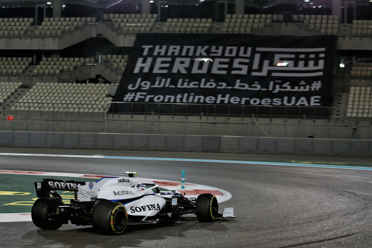 GP ABU DHABI, Nicholas Latifi (CDN) Williams Racing FW43.
11.12.2020. Formula 1 World Championship, Rd 17, Abu Dhabi Grand Prix, Yas Marina Circuit, Abu Dhabi, Practice Day.
- www.xpbimages.com, EMail: requests@xpbimages.com © Copyright: Batchelor / XPB Images