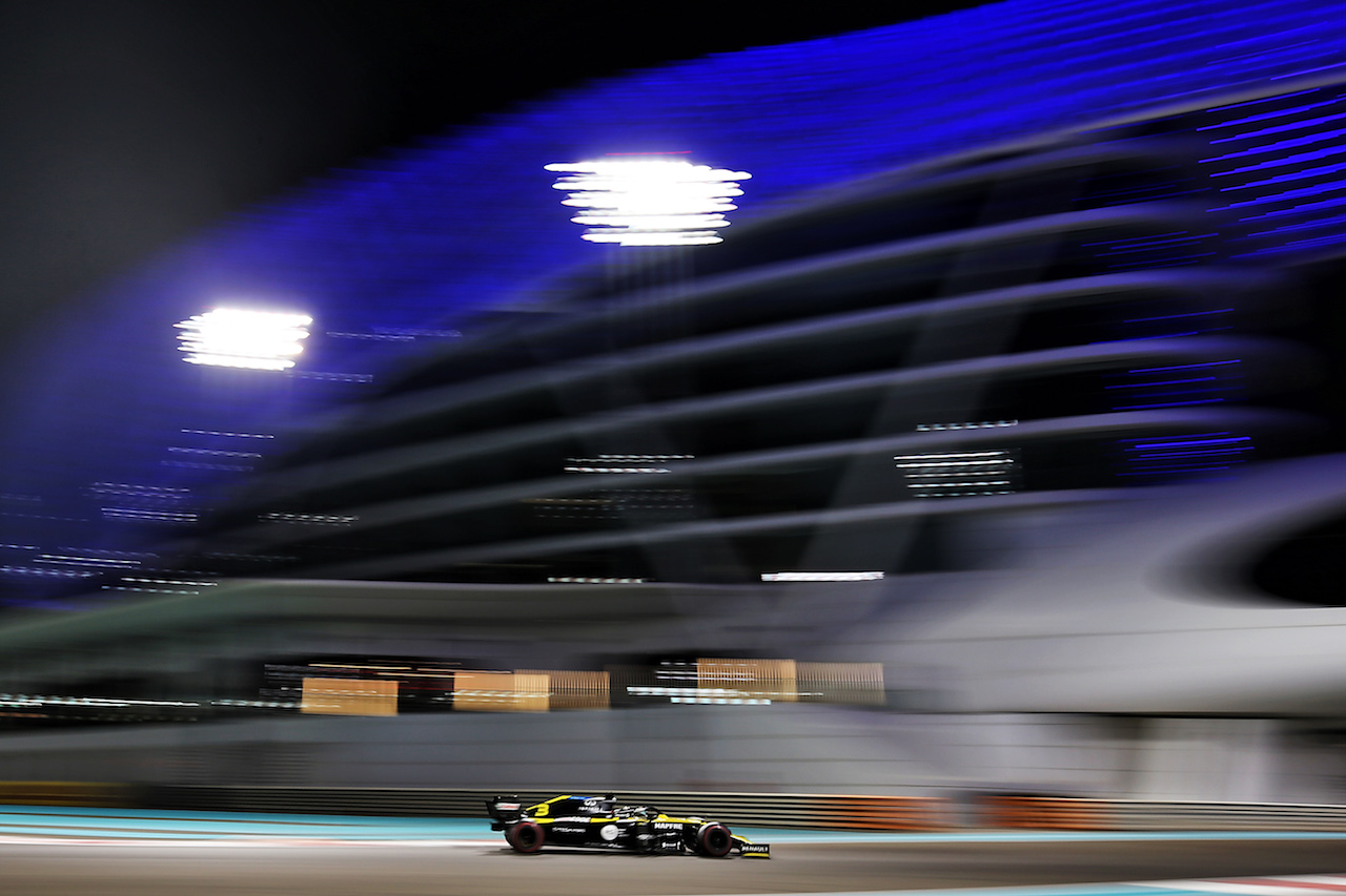 GP ABU DHABI, Daniel Ricciardo (AUS) Renault F1 Team RS20.
11.12.2020. Formula 1 World Championship, Rd 17, Abu Dhabi Grand Prix, Yas Marina Circuit, Abu Dhabi, Practice Day.
- www.xpbimages.com, EMail: requests@xpbimages.com © Copyright: Moy / XPB Images