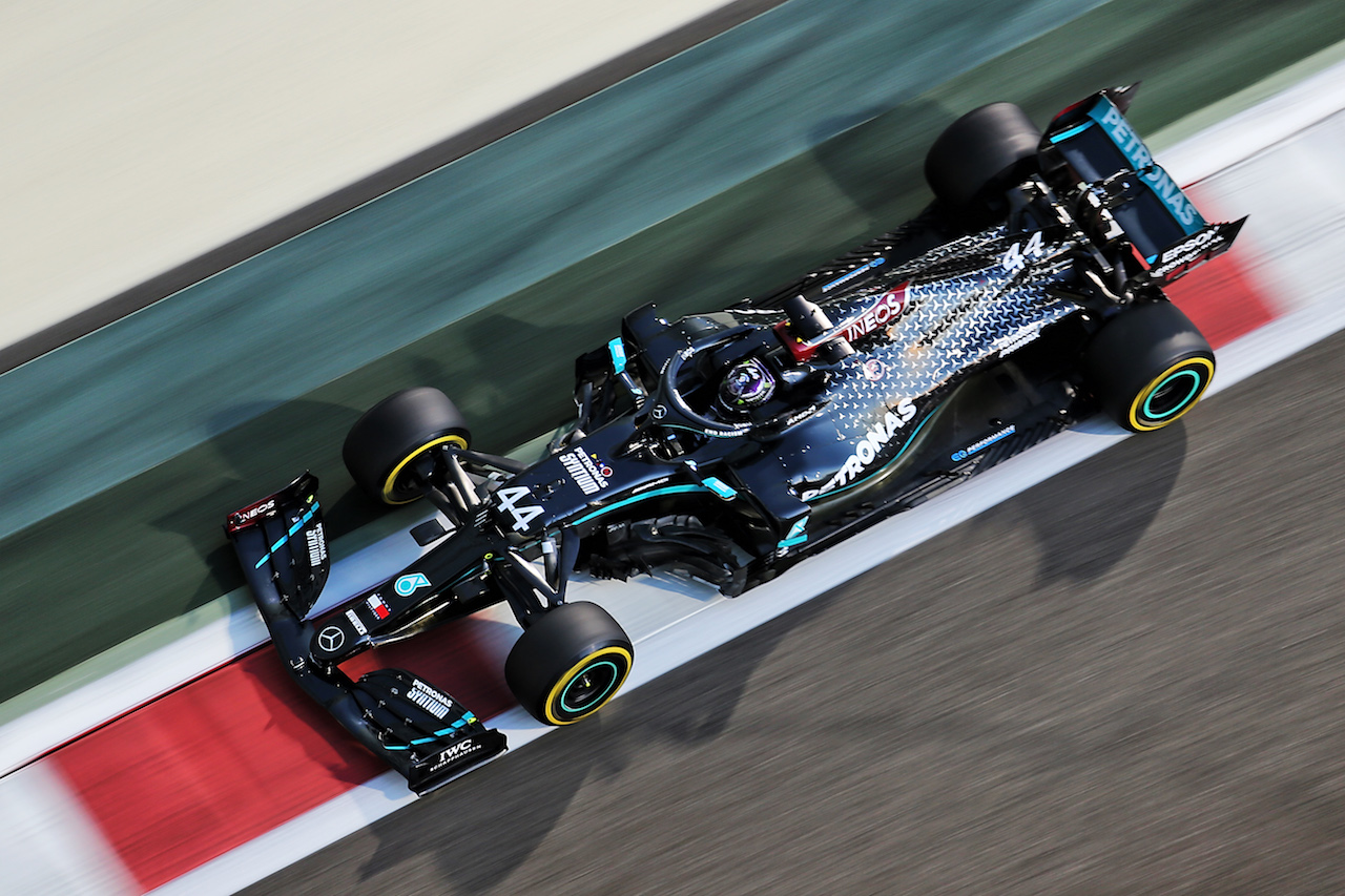 GP ABU DHABI, Lewis Hamilton (GBR) Mercedes AMG F1 W11.
11.12.2020. Formula 1 World Championship, Rd 17, Abu Dhabi Grand Prix, Yas Marina Circuit, Abu Dhabi, Practice Day.
- www.xpbimages.com, EMail: requests@xpbimages.com © Copyright: Charniaux / XPB Images