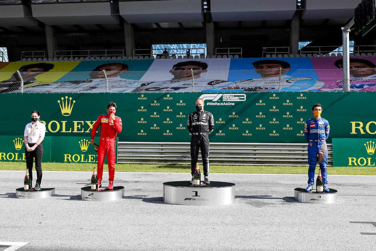 GP AUSTRIA, The podium (L to R): Charles Leclerc (MON) Ferrari, second; Valtteri Bottas (FIN) Mercedes AMG F1, vincitore; Lando Norris (GBR) McLaren, third.
05.07.2020. Formula 1 World Championship, Rd 1, Austrian Grand Prix, Spielberg, Austria, Gara Day.
- www.xpbimages.com, EMail: requests@xpbimages.com - copy of publication required for printed pictures. Every used picture is fee-liable. © Copyright: FIA Pool Image for Editorial Use Only