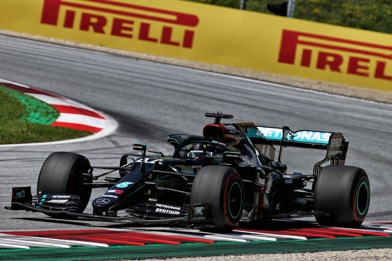 GP AUSTRIA, Lewis Hamilton (GBR) Mercedes AMG F1 W11.
05.07.2020. Formula 1 World Championship, Rd 1, Austrian Grand Prix, Spielberg, Austria, Gara Day.
- www.xpbimages.com, EMail: requests@xpbimages.com © Copyright: Batchelor / XPB Images