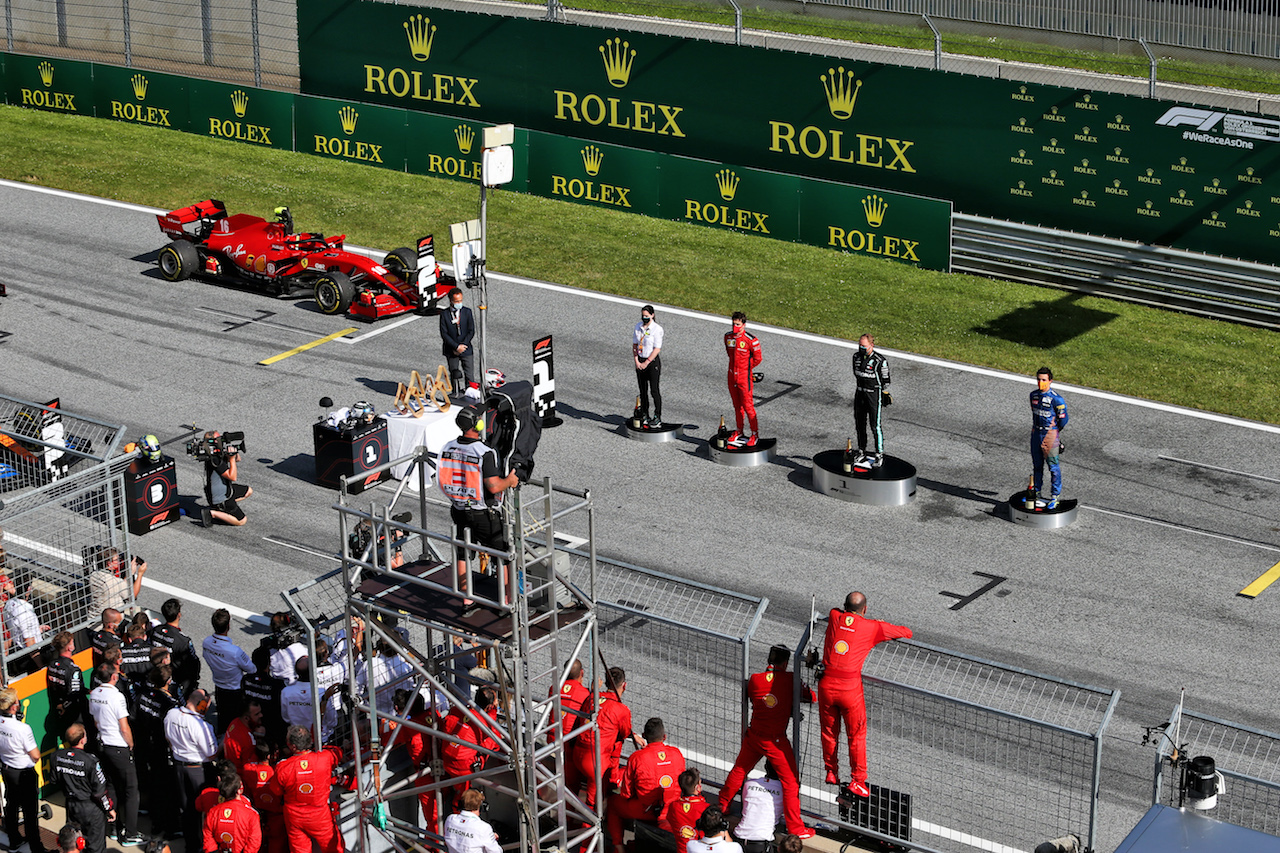 GP AUSTRIA, The podium (L to R): Charles Leclerc (MON) Ferrari, second; Valtteri Bottas (FIN) Mercedes AMG F1, vincitore; Lando Norris (GBR) McLaren, third.
05.07.2020. Formula 1 World Championship, Rd 1, Austrian Grand Prix, Spielberg, Austria, Gara Day.
- www.xpbimages.com, EMail: requests@xpbimages.com © Copyright: Moy / XPB Images