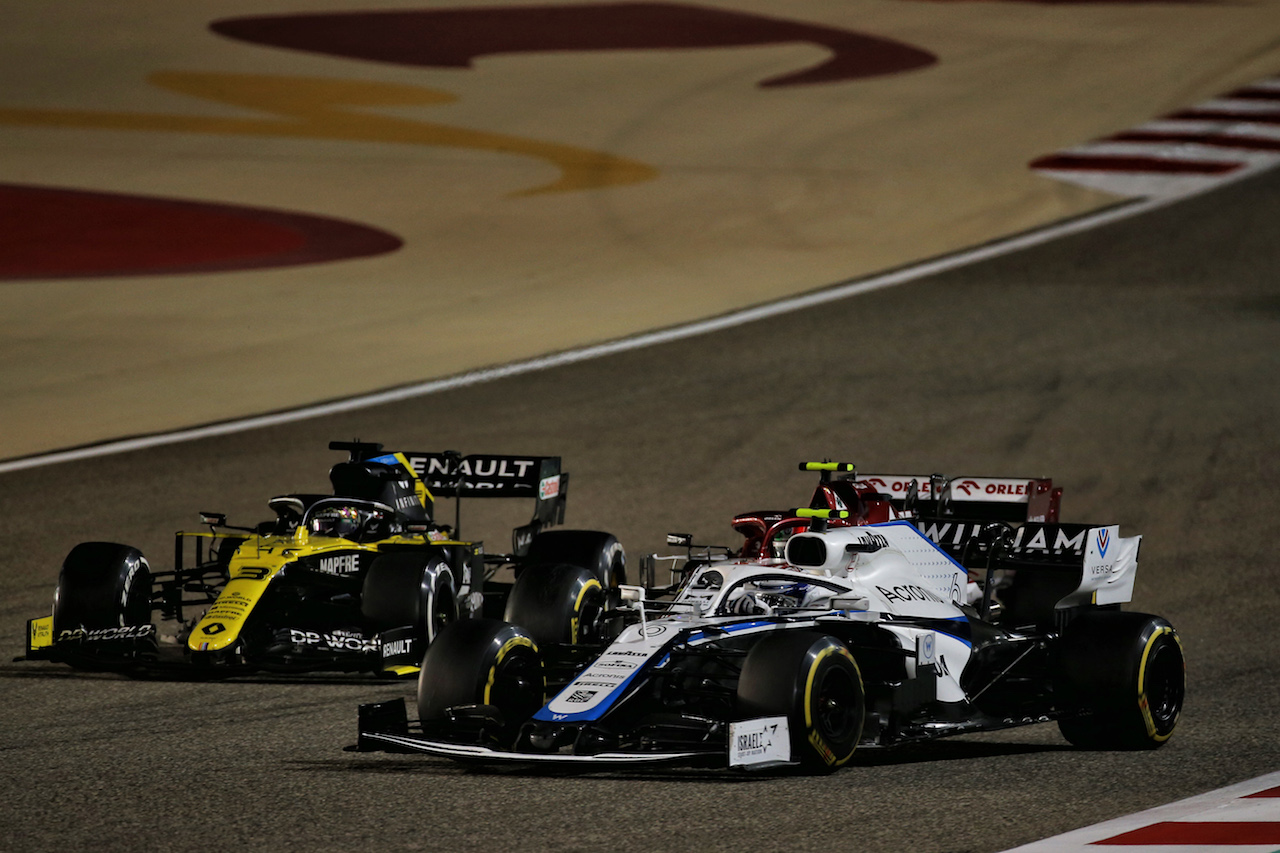 GP BAHRAIN, Nicholas Latifi (CDN) Williams Racing FW43.
29.11.2020. Formula 1 World Championship, Rd 15, Bahrain Grand Prix, Sakhir, Bahrain, Gara Day.
- www.xpbimages.com, EMail: requests@xpbimages.com © Copyright: Batchelor / XPB Images