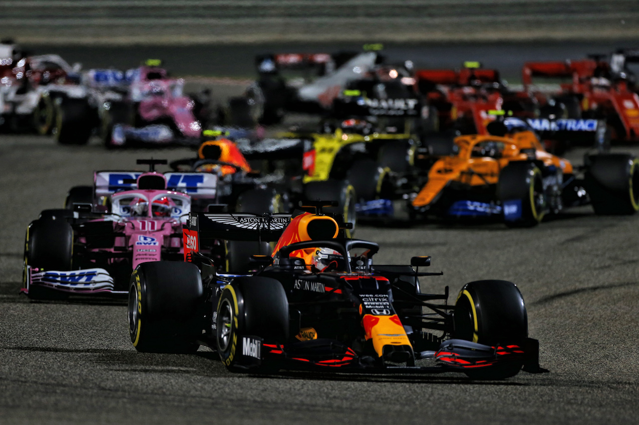 GP BAHRAIN, Max Verstappen (NLD) Red Bull Racing RB16 at the repartenza of the race.
29.11.2020. Formula 1 World Championship, Rd 15, Bahrain Grand Prix, Sakhir, Bahrain, Gara Day.
- www.xpbimages.com, EMail: requests@xpbimages.com © Copyright: Moy / XPB Images