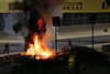 GP BAHRAIN, Marshals put out the fire of after Romain Grosjean (FRA) Haas F1 Team VF-20 crashed at the partenza of the race e exploded into flames.
29.11.2020. Formula 1 World Championship, Rd 15, Bahrain Grand Prix, Sakhir, Bahrain, Gara Day.
- www.xpbimages.com, EMail: requests@xpbimages.com © Copyright: Moy / XPB Images