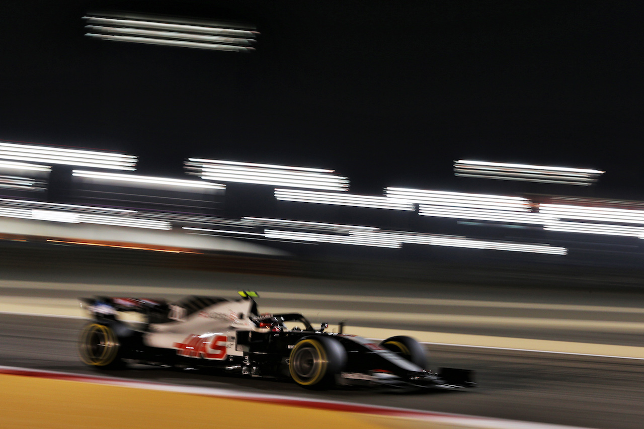 GP BAHRAIN, Kevin Magnussen (DEN) Haas VF-20.
27.11.2020. Formula 1 World Championship, Rd 15, Bahrain Grand Prix, Sakhir, Bahrain, Practice Day
- www.xpbimages.com, EMail: requests@xpbimages.com © Copyright: Moy / XPB Images